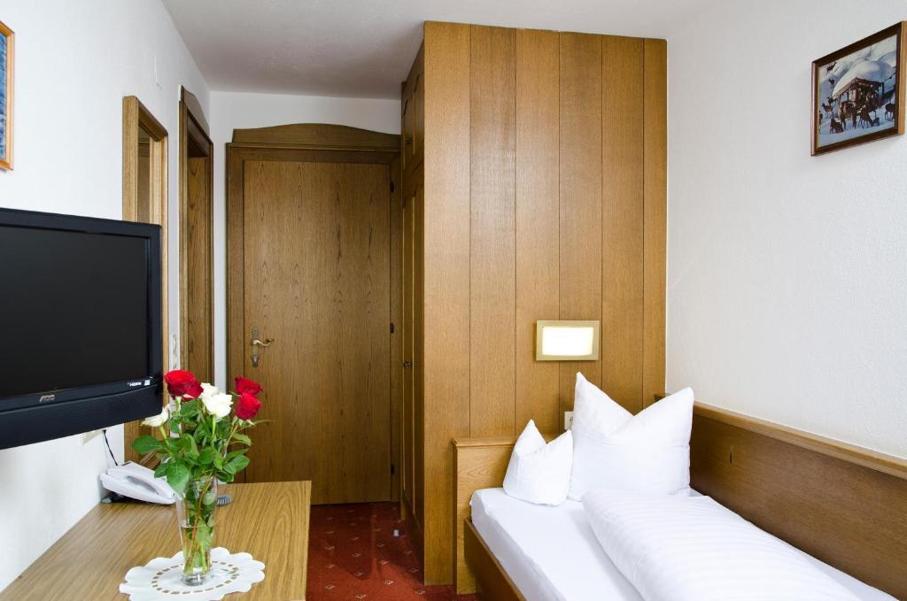 Berghotel Rasis Galtür Habitación foto