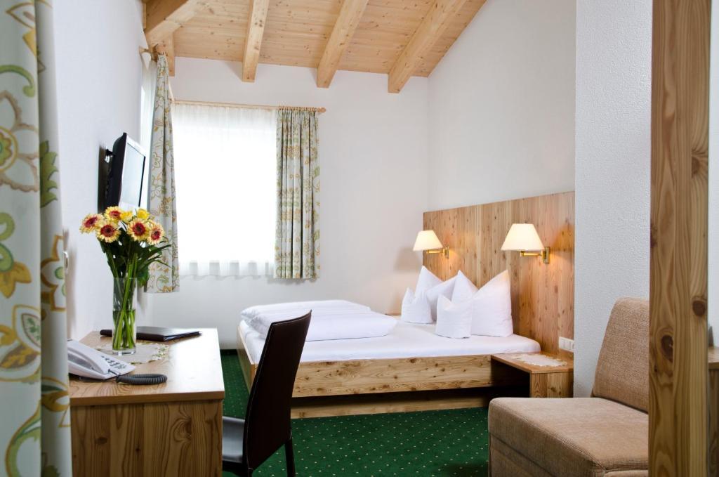 Berghotel Rasis Galtür Habitación foto