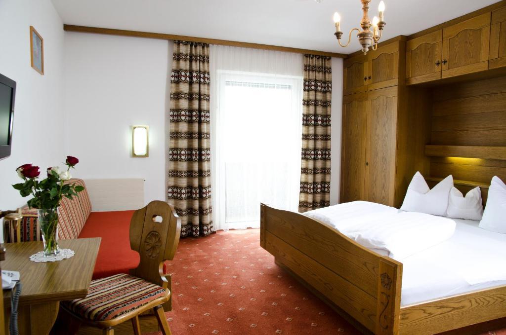 Berghotel Rasis Galtür Habitación foto